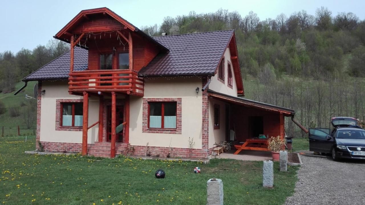 Гостевой дом Katalin Kulcsosház Băile Chirui-30